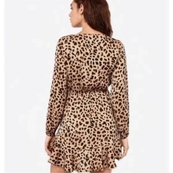 Cheetah dress - Picture 3 of 3